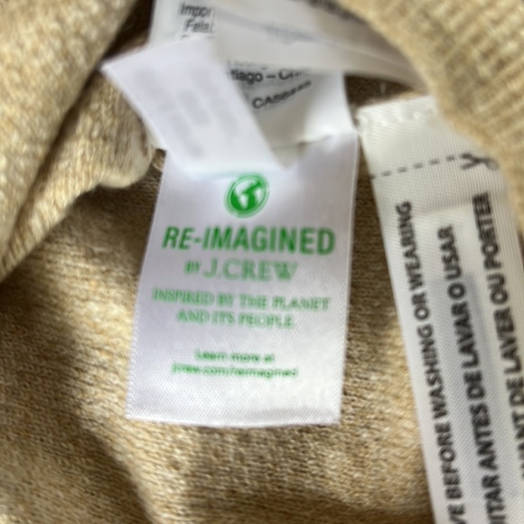 J Crew 3 button long sleeve Men’s medium sweater, 100% cotton, light beige/cream - Picture 9 of 10